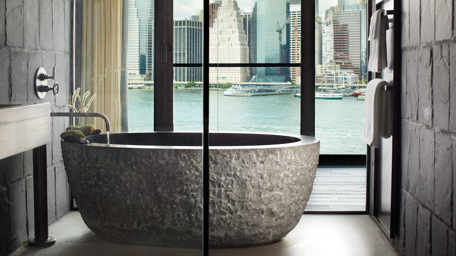 1 Hotel Brooklyn Bridge interior