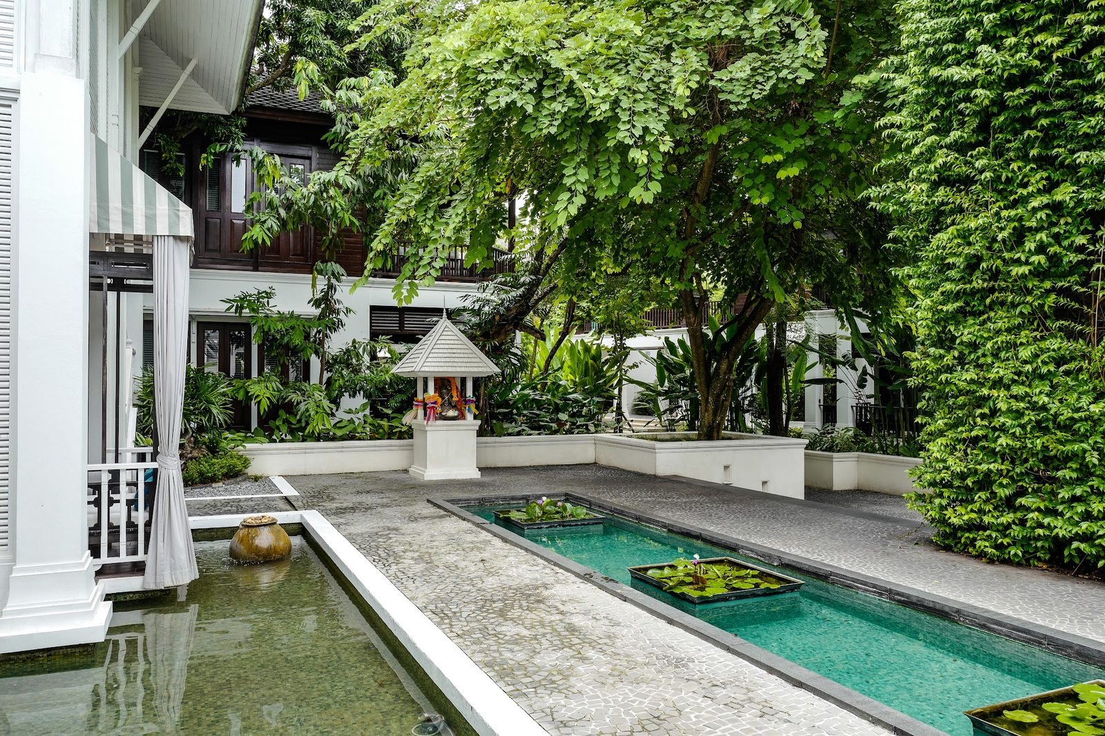 137 Pillars House interior