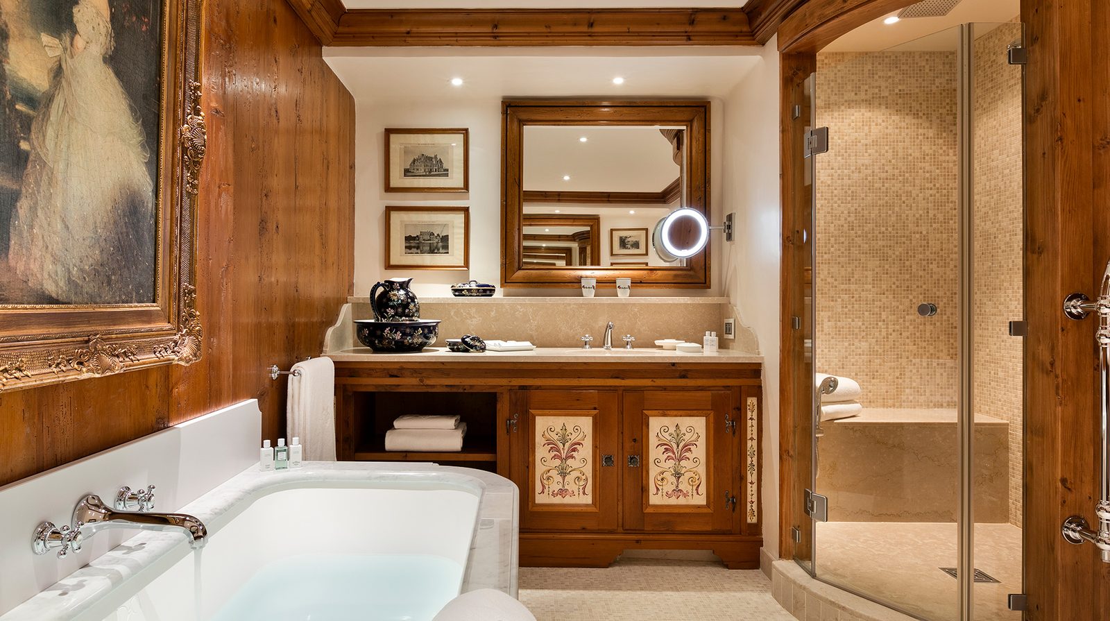 Airelles Courchevel, Les Airelles interior