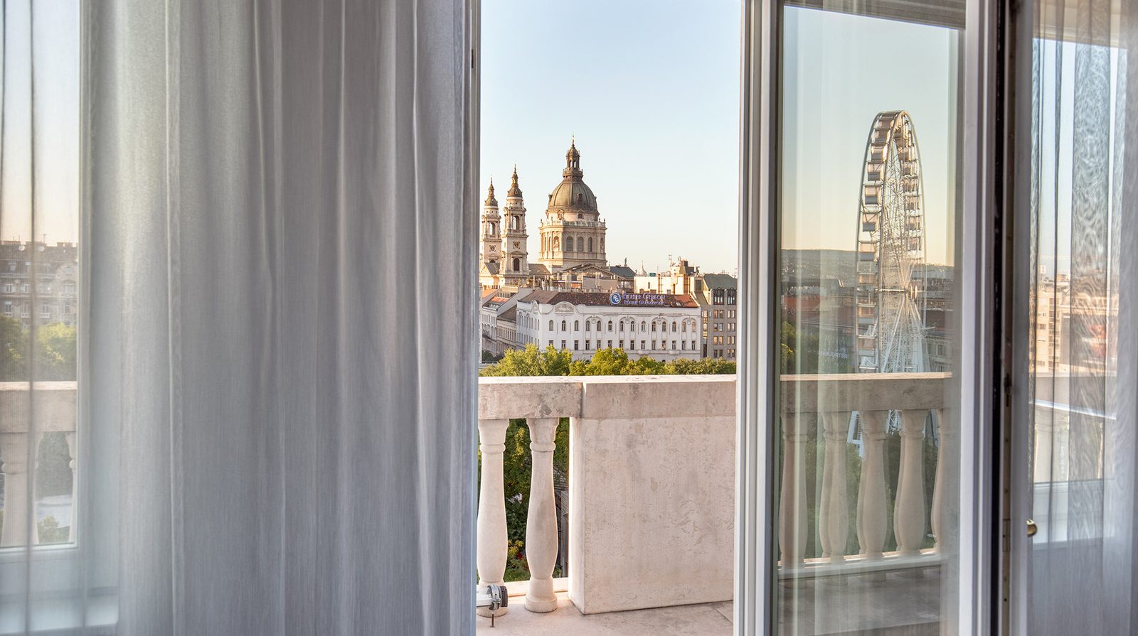 Al Habtoor Palace Budapest interior