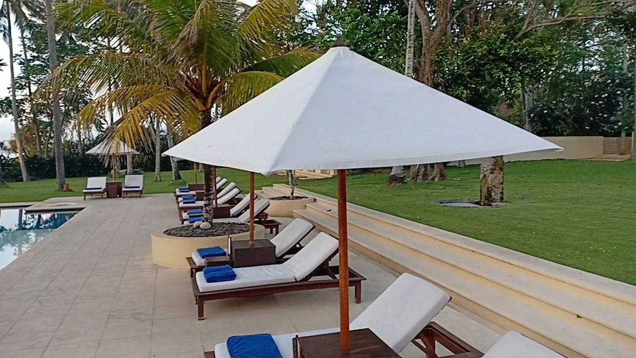 Alila Manggis interior