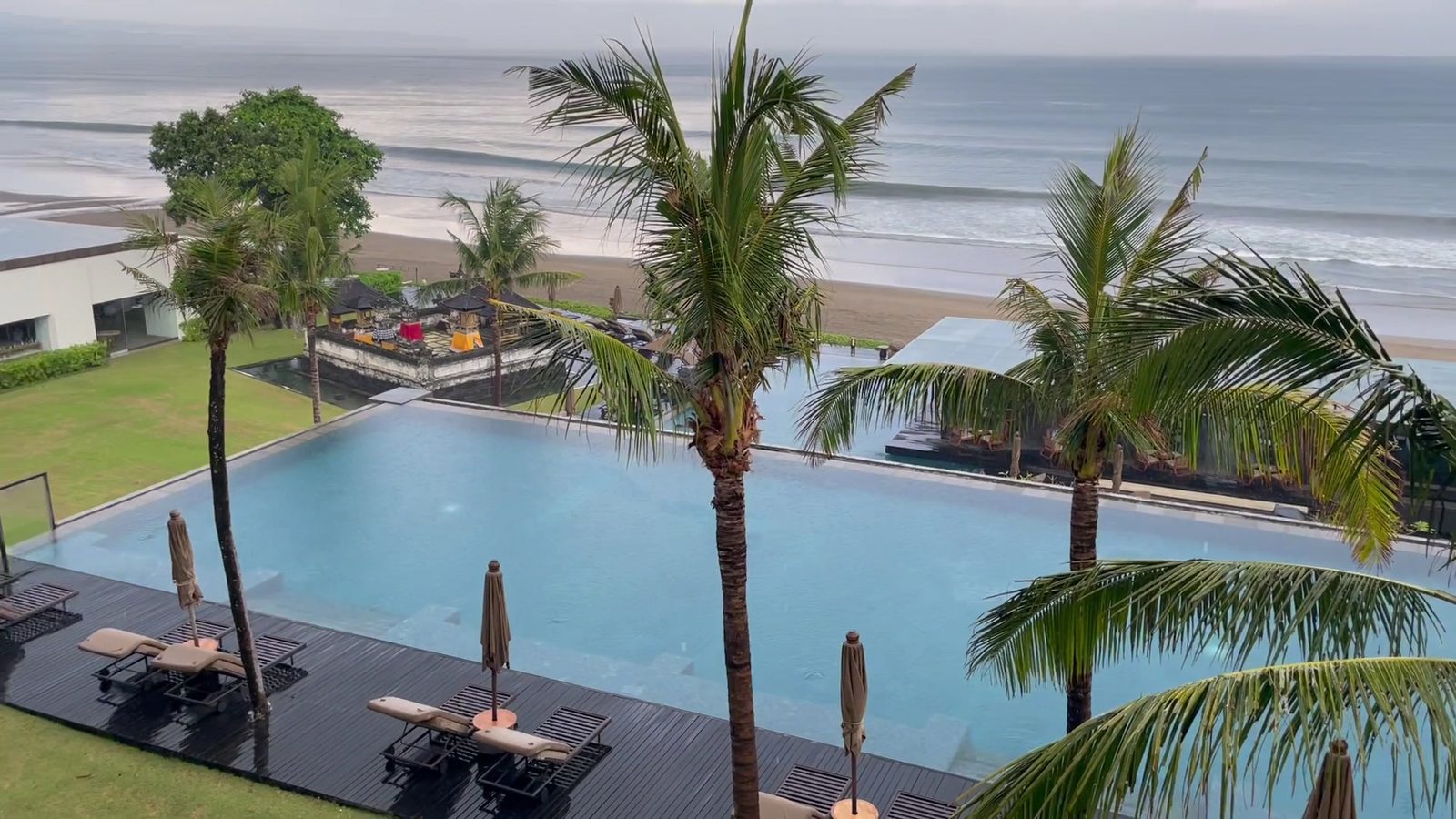 Alila Seminyak interior
