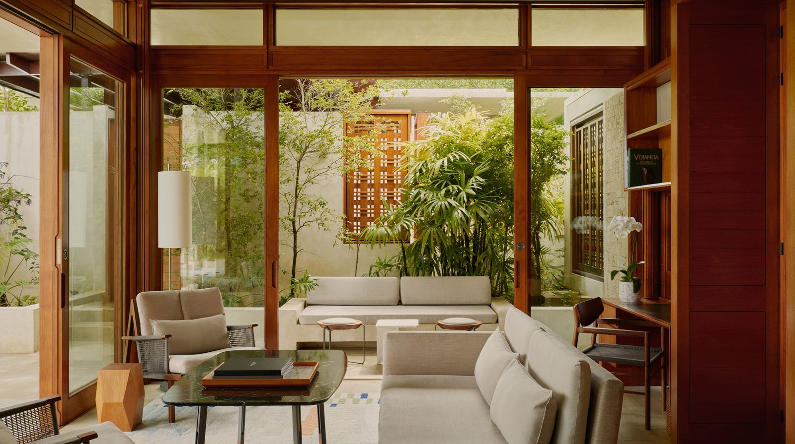 Amanera interior