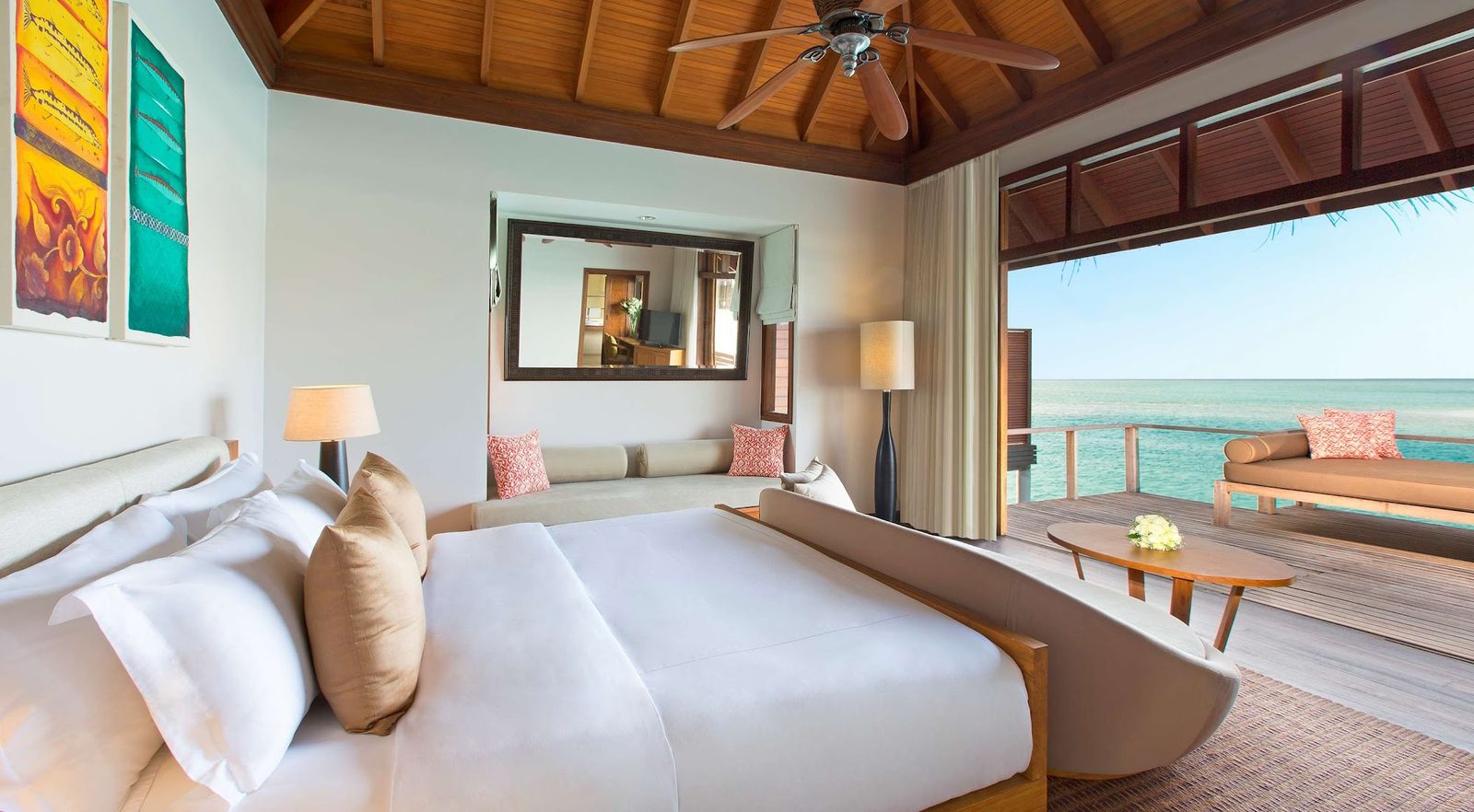 Anantara Veli Maldives Resort interior