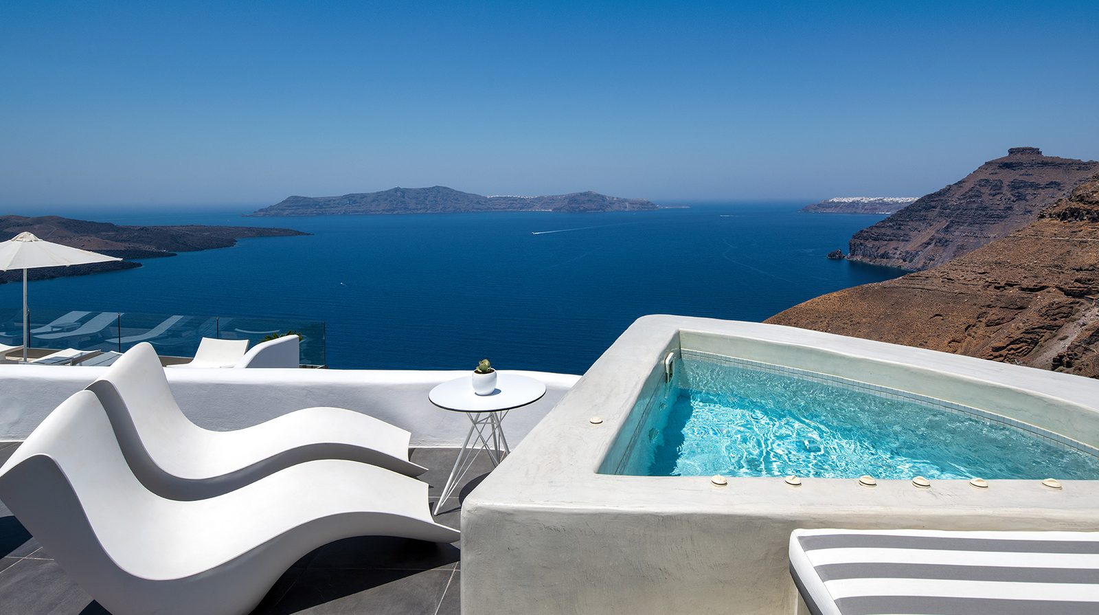 Athina Luxury Suites interior