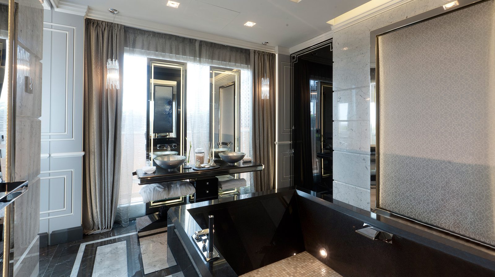 Baglioni Hotel Regina interior