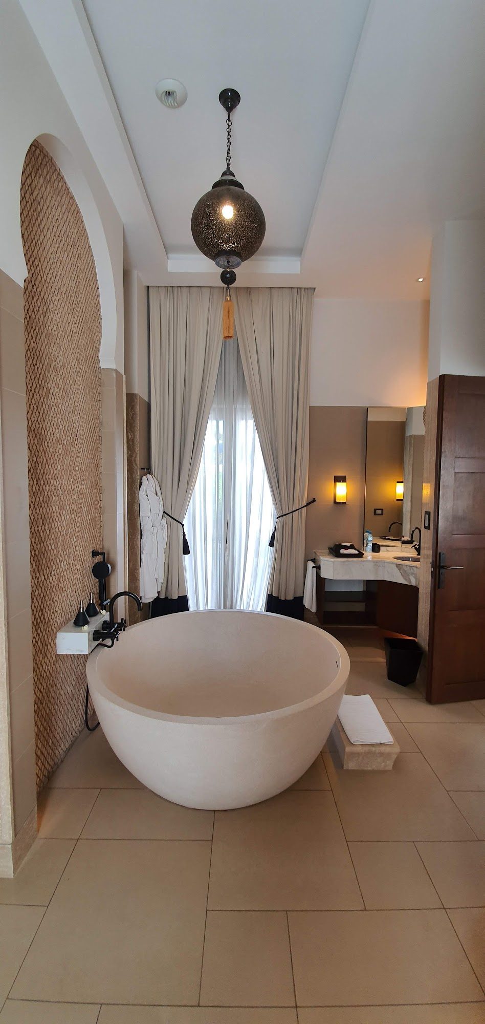 Banyan Tree Tamouda Bay interior