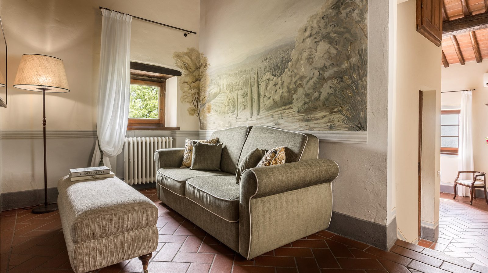 Borgo Vescine interior