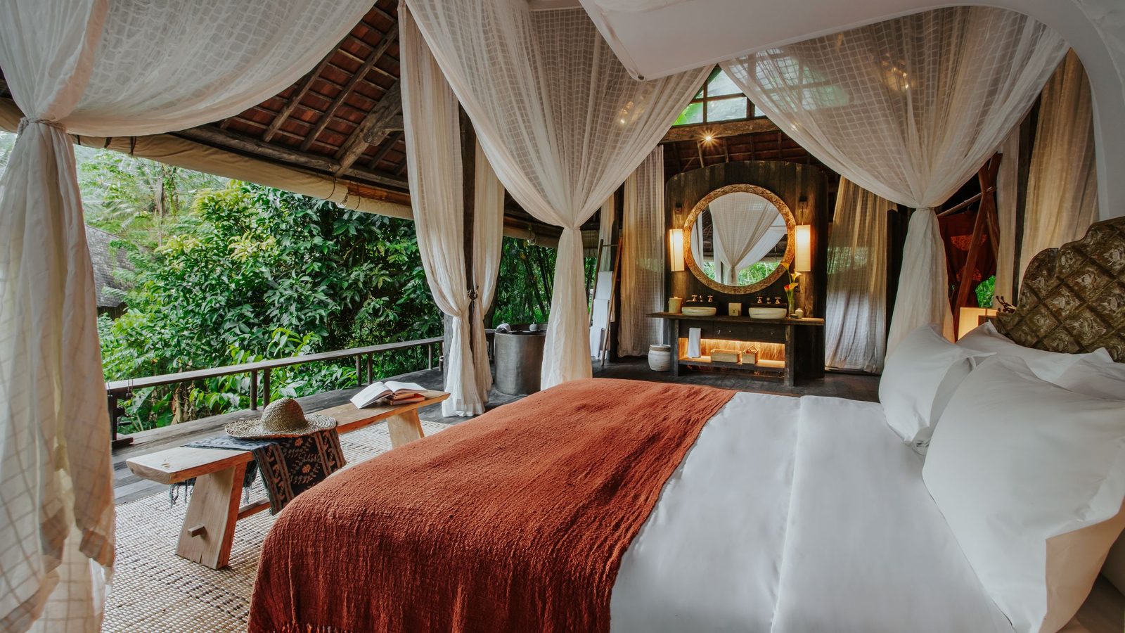 Buahan, a Banyan Tree Escape interior