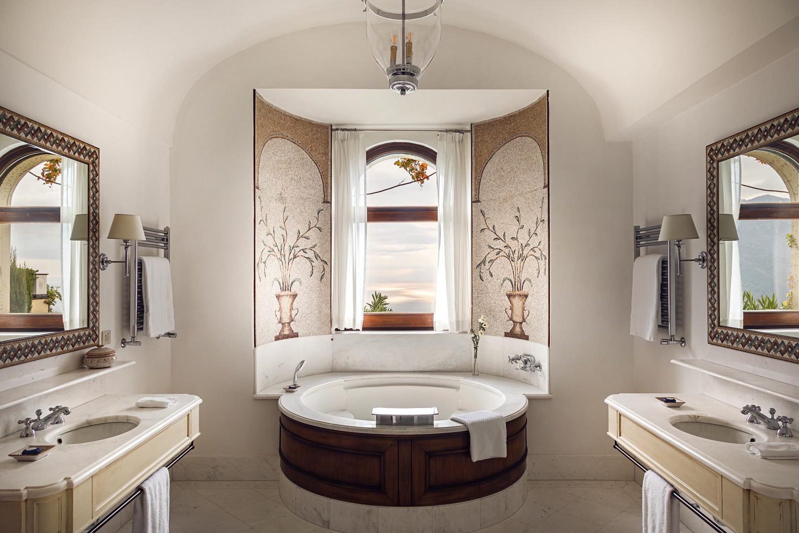 Belmond Hotel Caruso interior