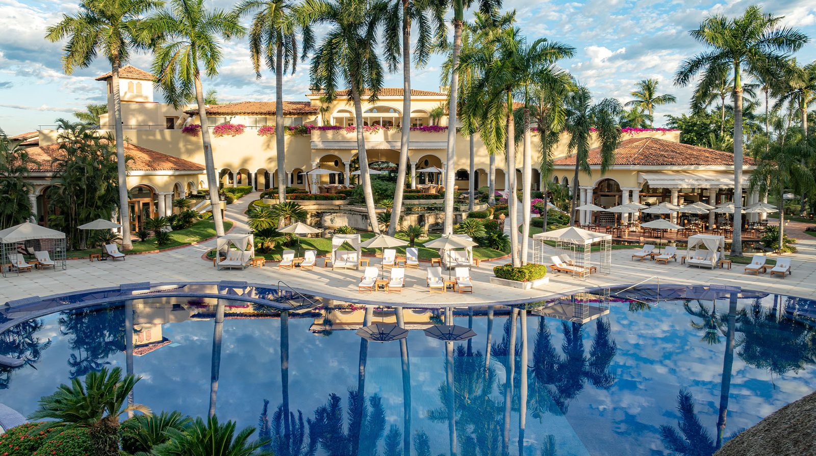 Casa Velas interior