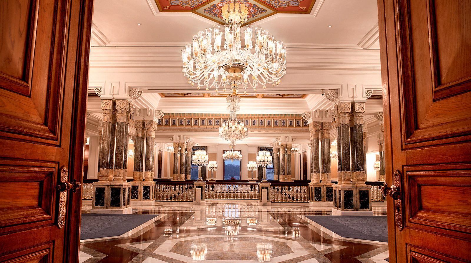 Çırağan Palace Kempinski interior