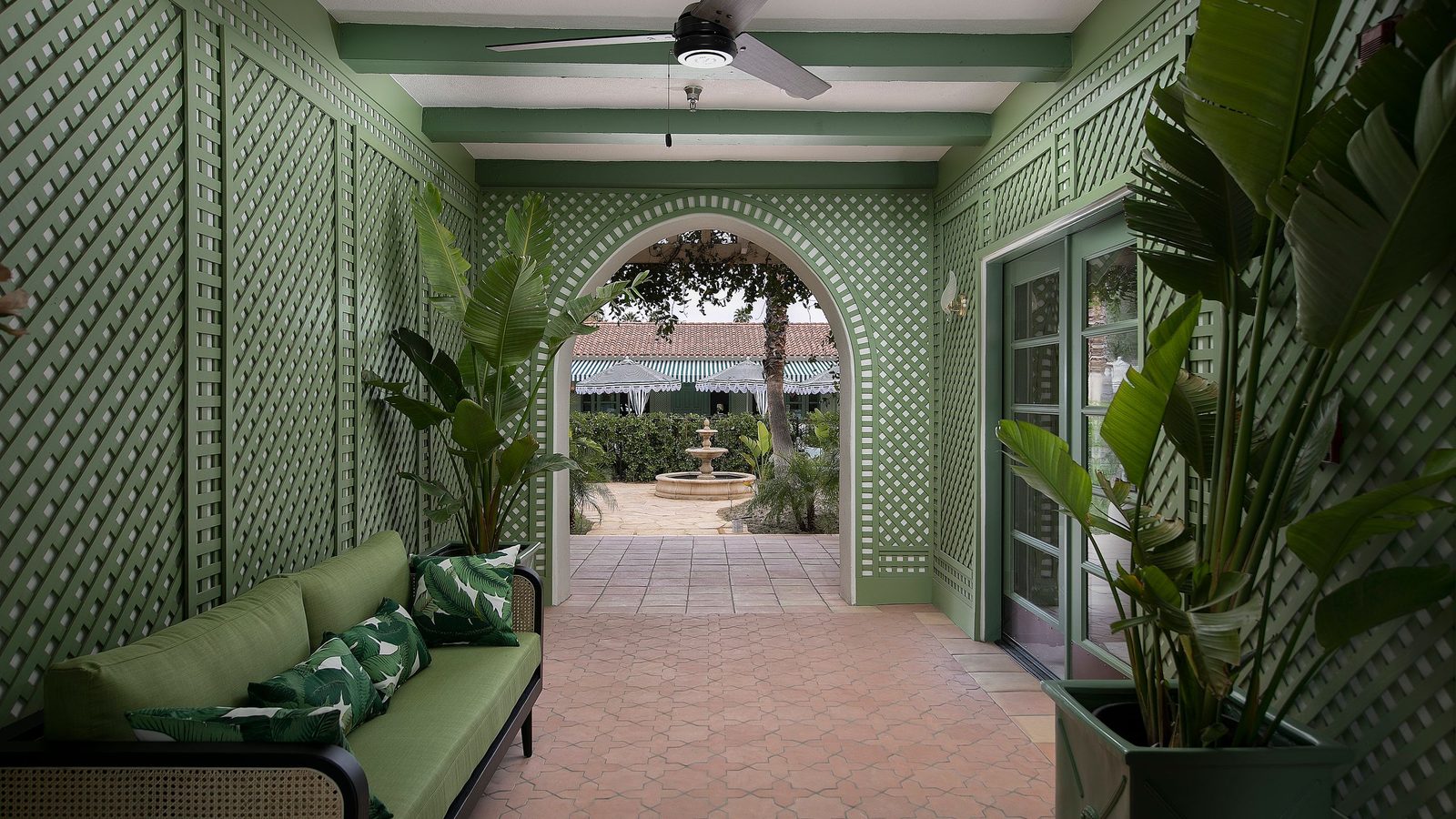 Colony Palms Hotel interior