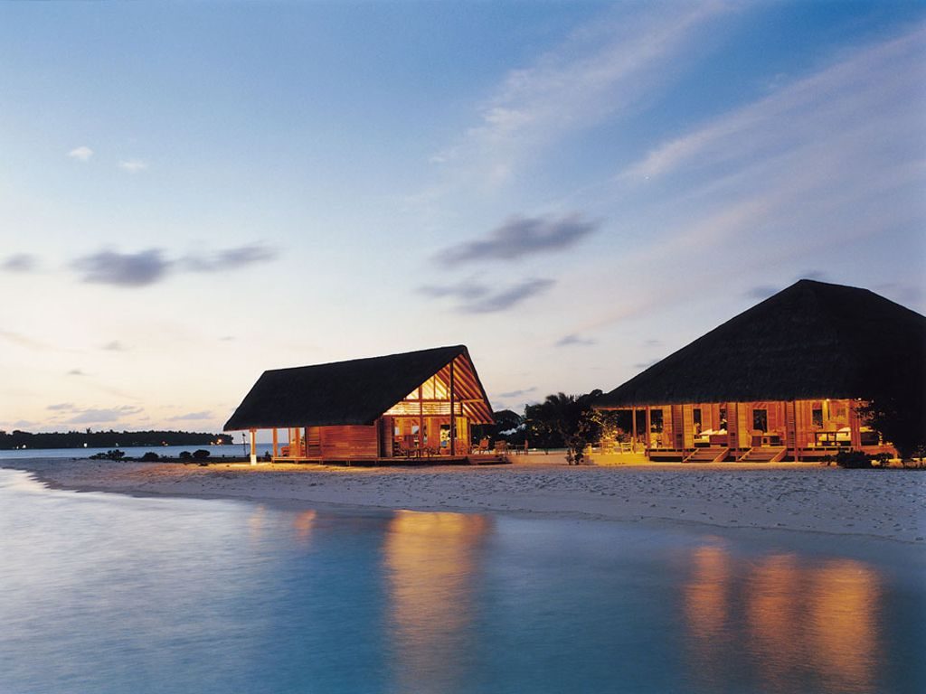 COMO Cocoa Island interior
