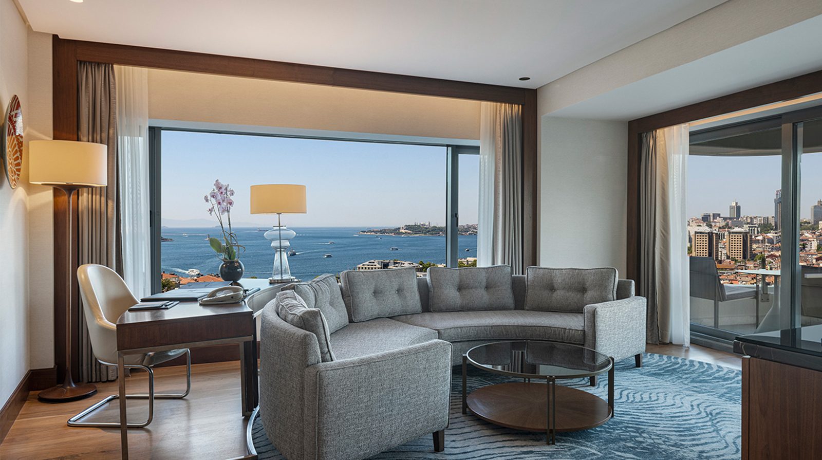 Conrad Istanbul Bosphorus interior