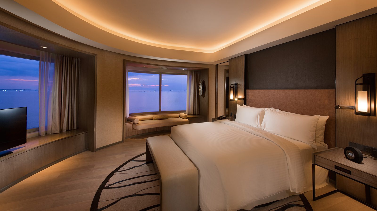 Conrad Manila interior