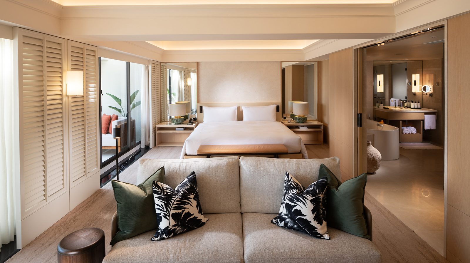 Conrad Singapore Orchard interior
