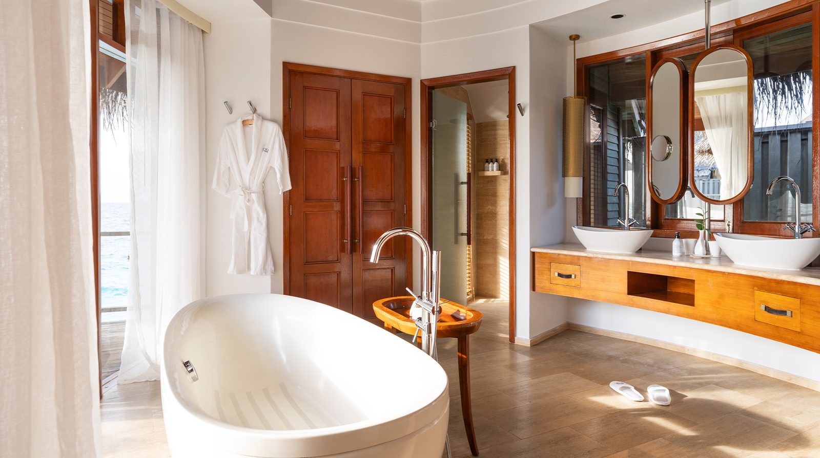 Constance Halaveli Maldives interior