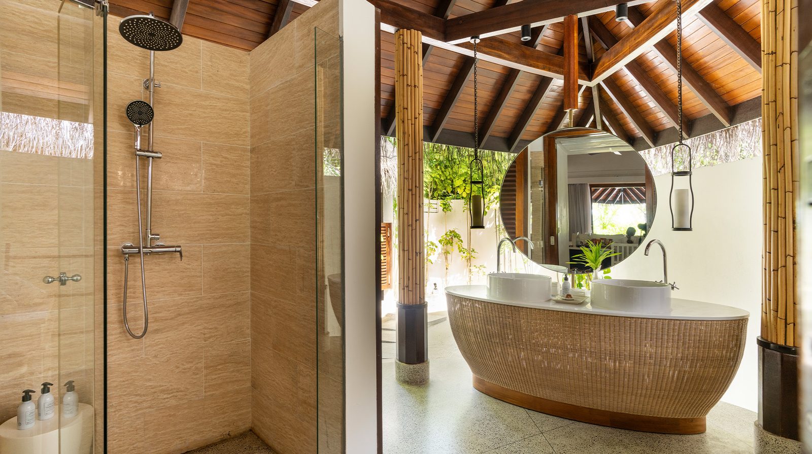 Constance Halaveli Maldives interior