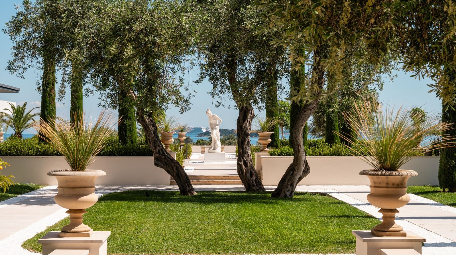 Corfu Imperial, A Grecotel Resort to Live interior