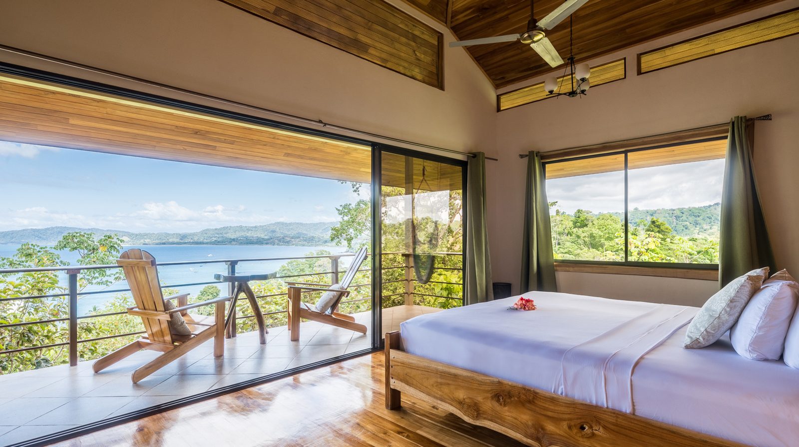Drake Bay Getaway Resort interior