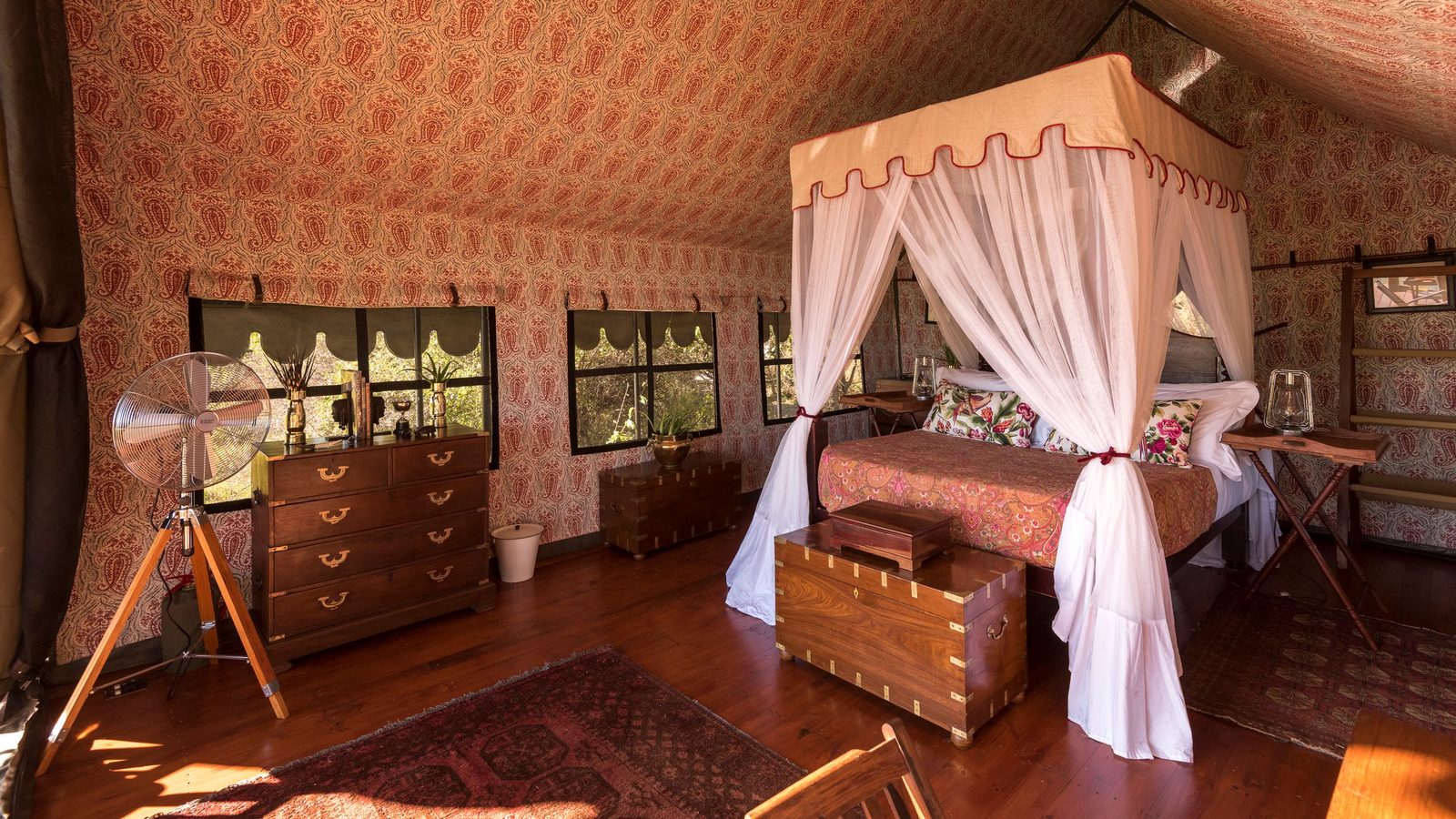 Duke’s Camp interior