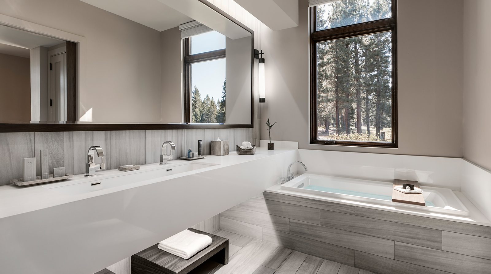 Edgewood Tahoe interior