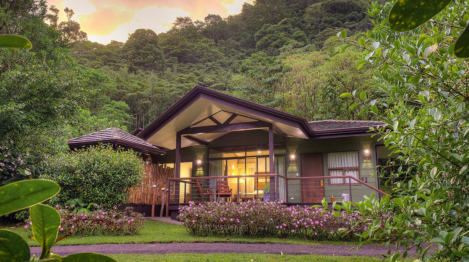 El Silencio Lodge & Spa interior