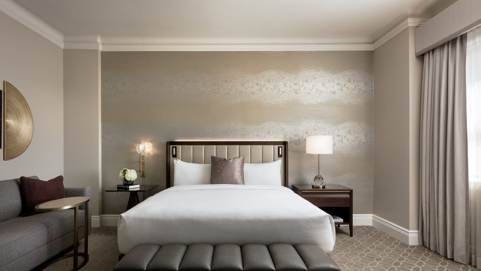 Fairmont Hotel Macdonald interior