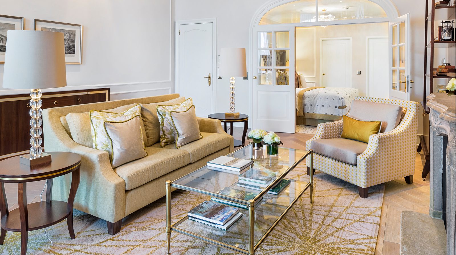 Fairmont Hotel Vier Jahreszeiten interior