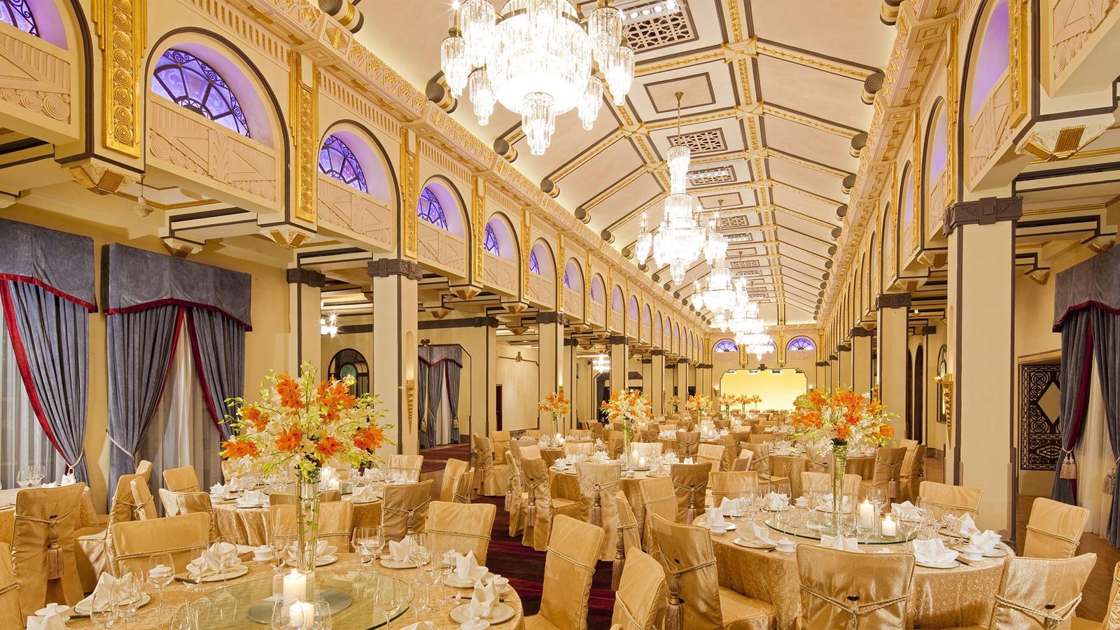Fairmont Peace Hotel interior
