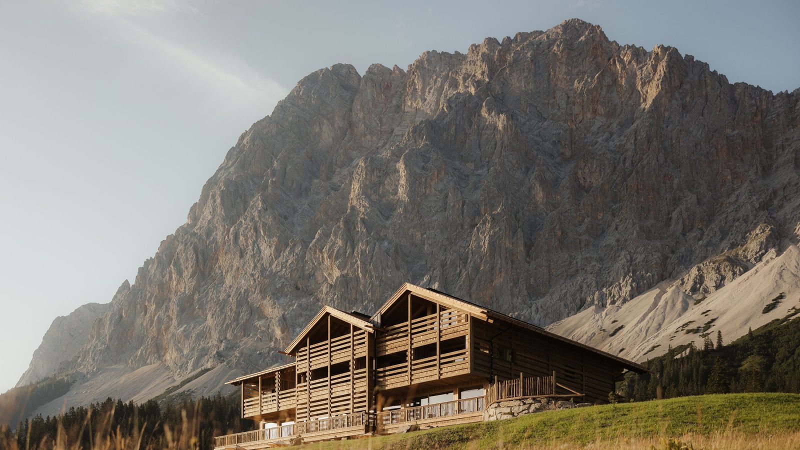First In: Eriro Alpine Hide, Ehrwald interior
