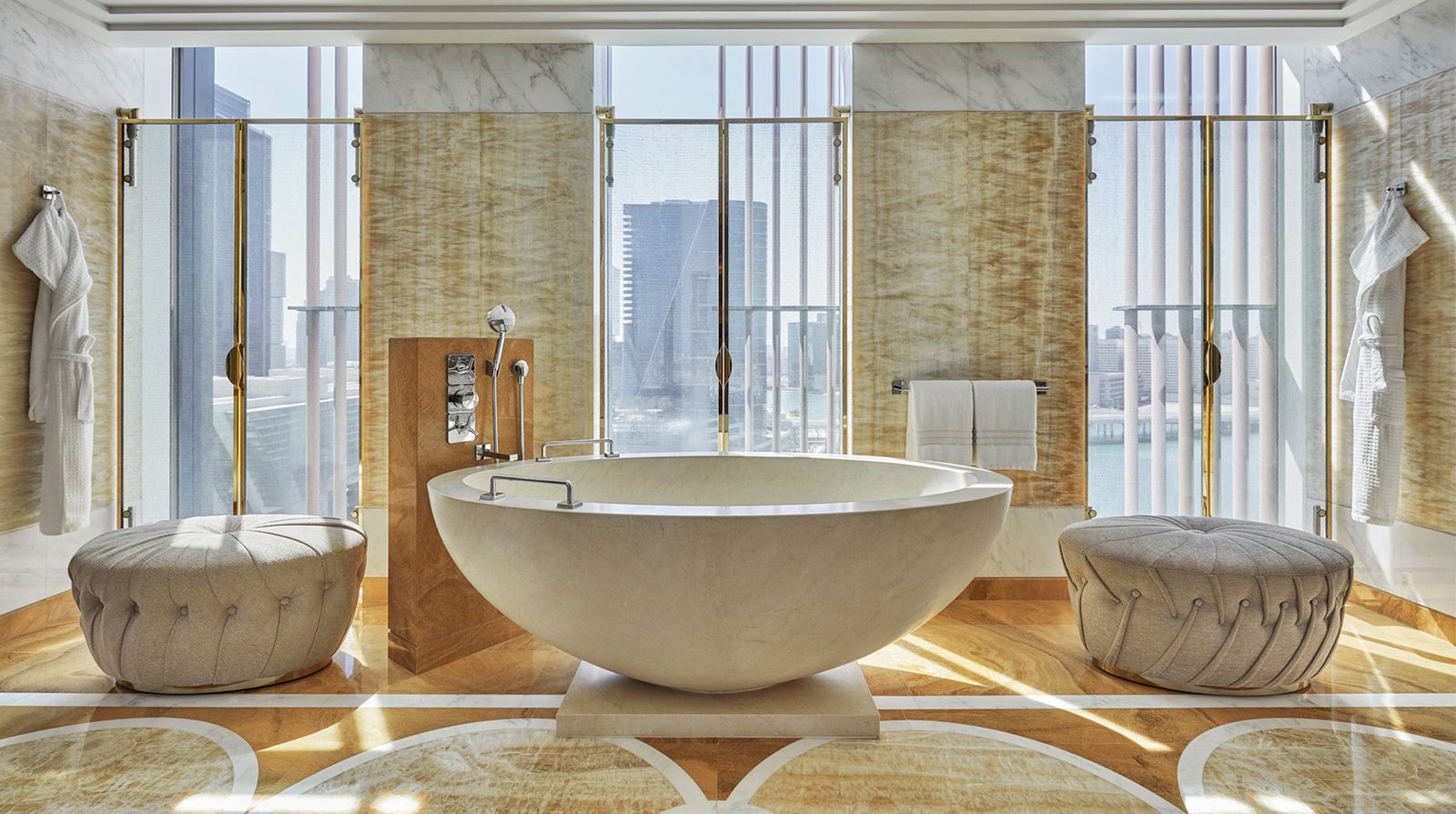 Four Seasons Hotel Abu Dhabi at Al Maryah Island interior