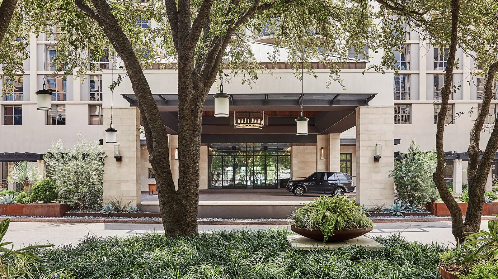 Four Seasons Hotel Austin interior