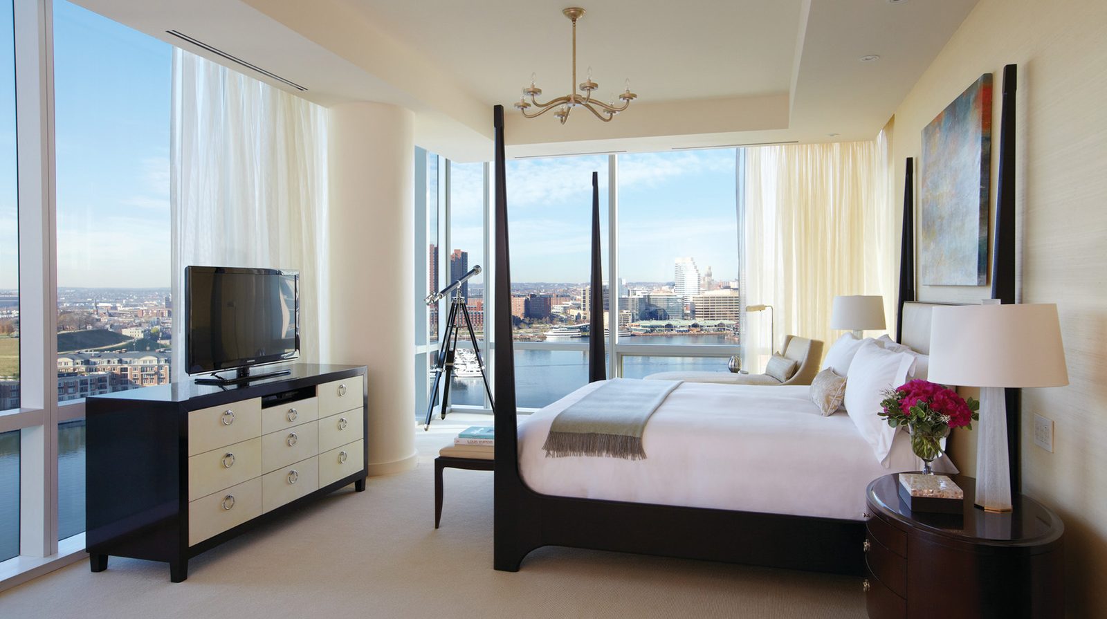 Four Seasons Hotel Baltimore interior