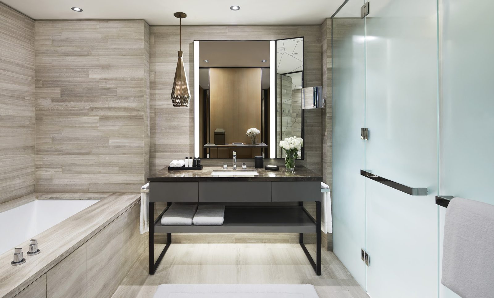 Four Seasons Hotel Bengaluru at Embassy ONE interior