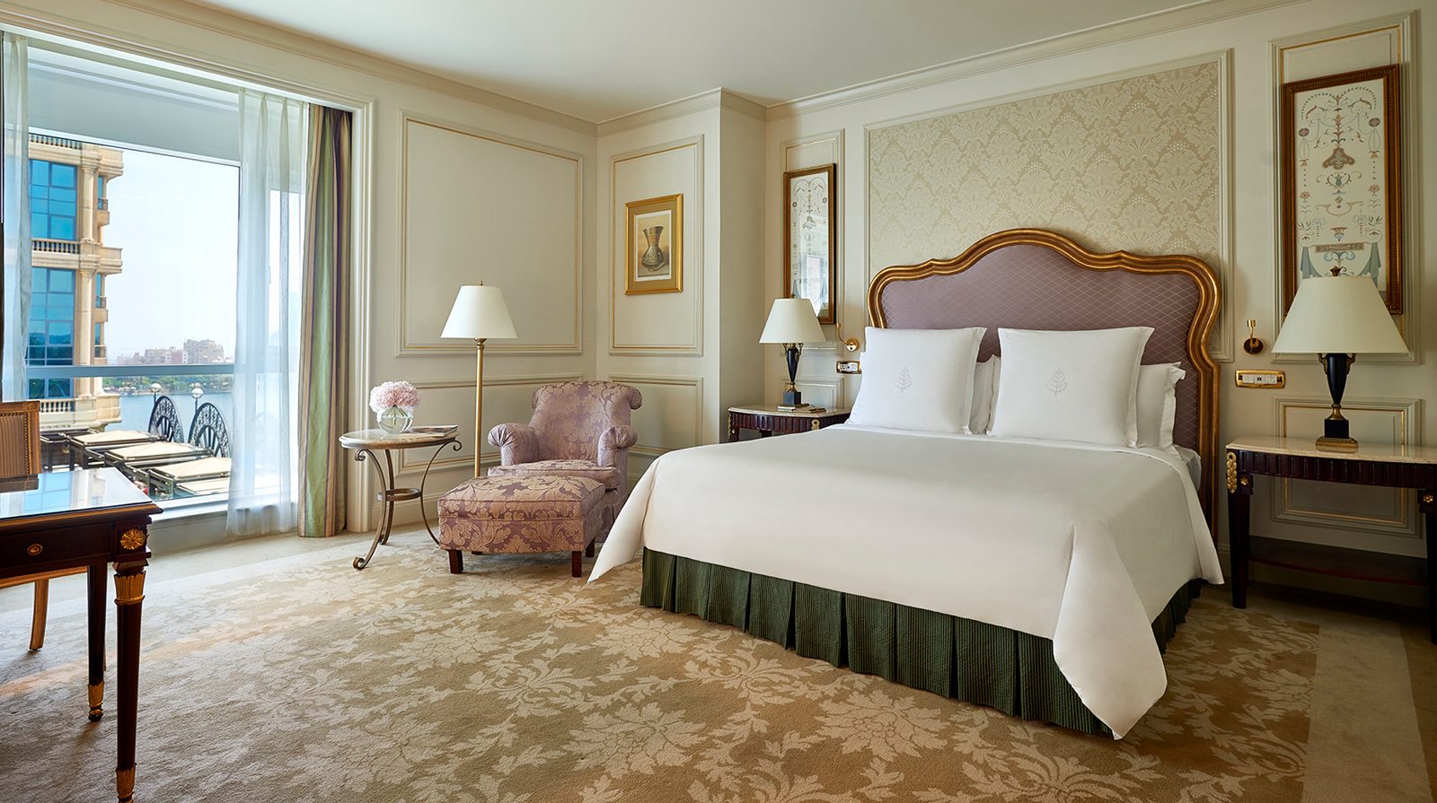 Four Seasons Hotel Cairo at the First Residence