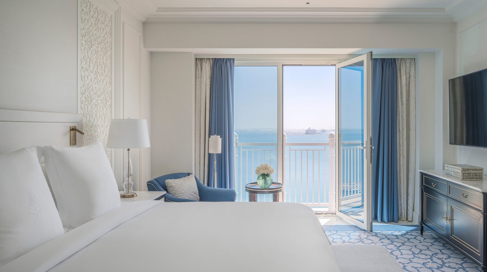 Four Seasons Hotel Doha interior