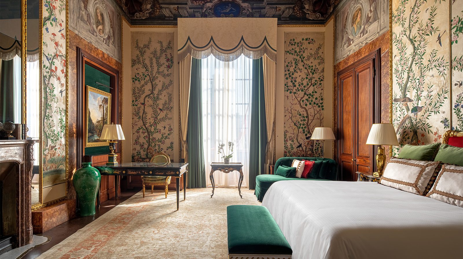 Four Seasons Hotel Firenze interior