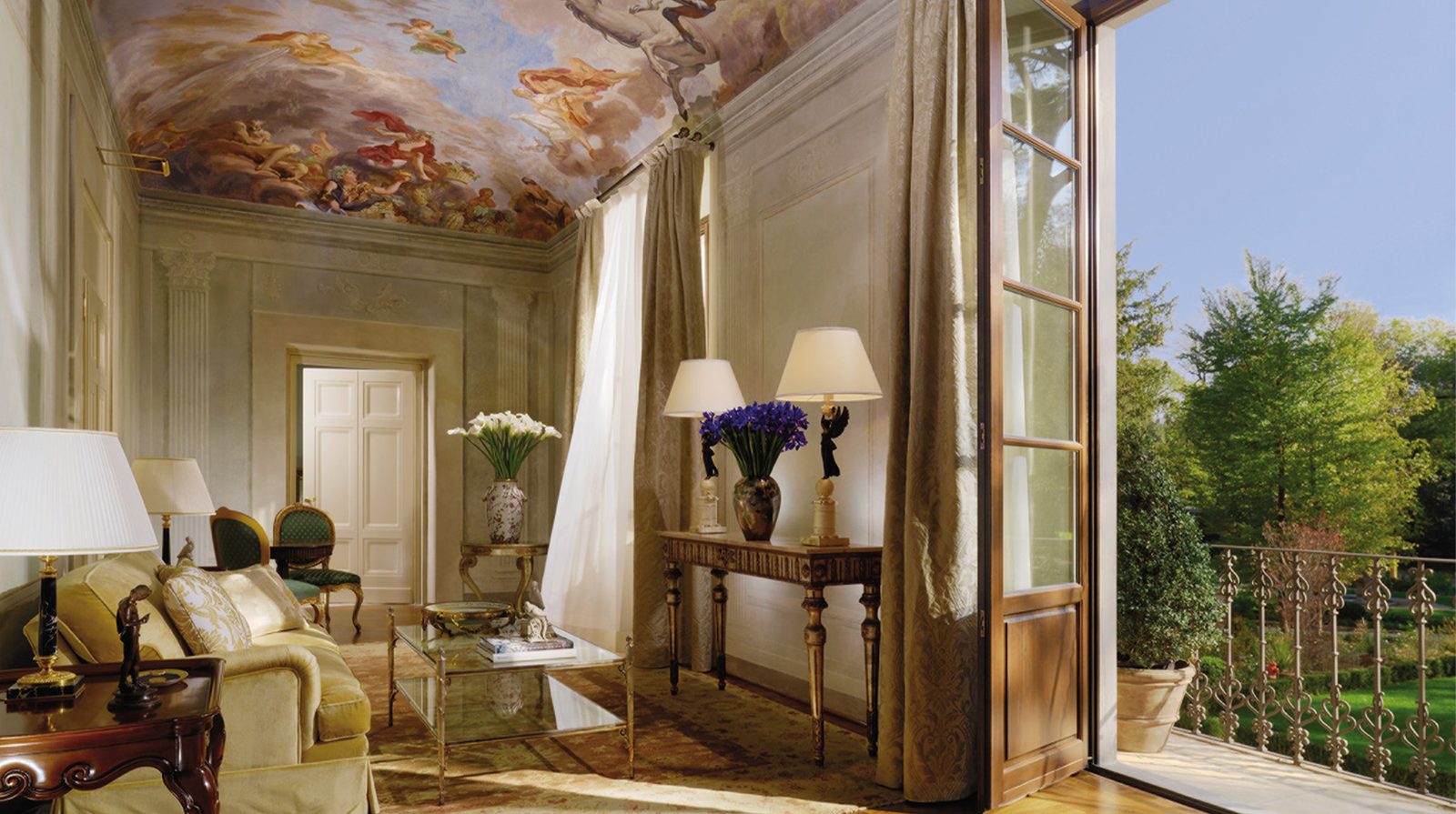 Four Seasons Hotel Firenze interior
