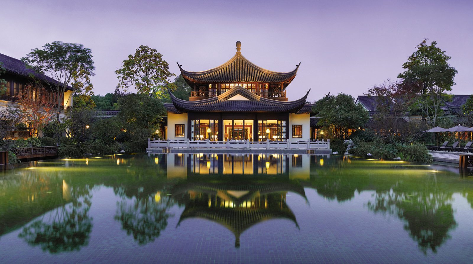 Four Seasons Hotel Hangzhou at West Lake interior