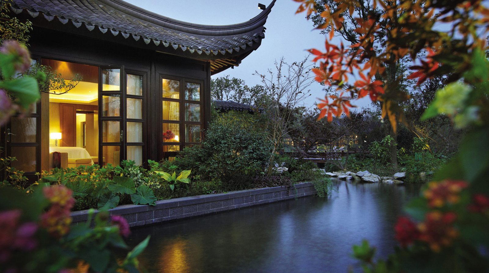 Four Seasons Hotel Hangzhou at West Lake interior