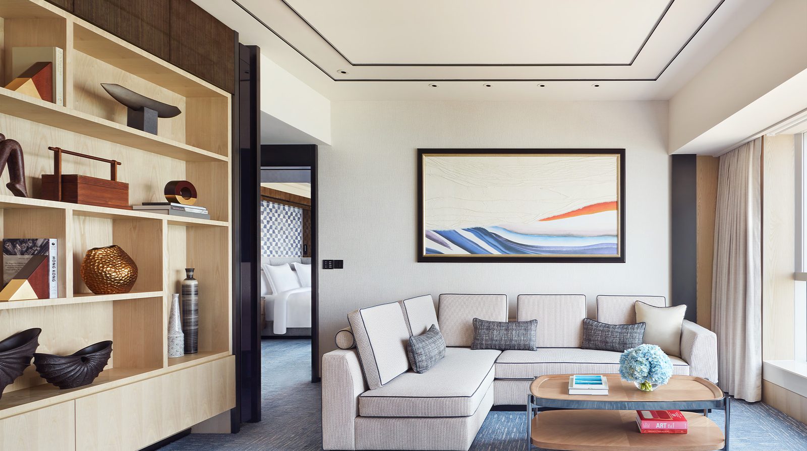Four Seasons Hotel Hong Kong interior