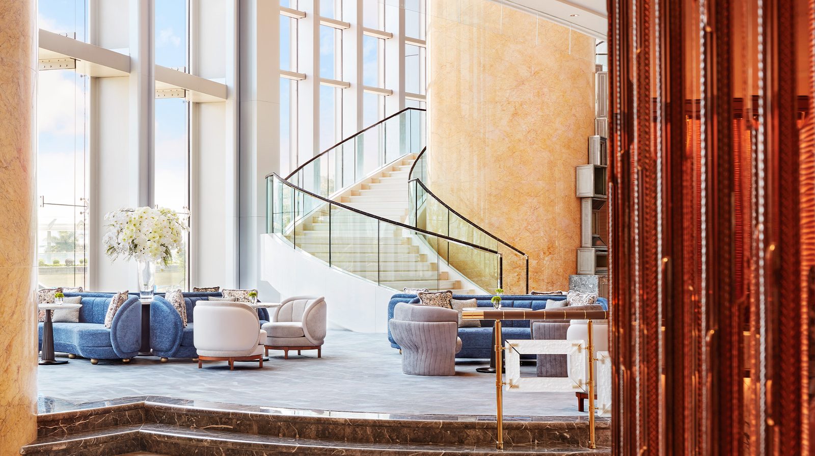 Four Seasons Hotel Hong Kong interior