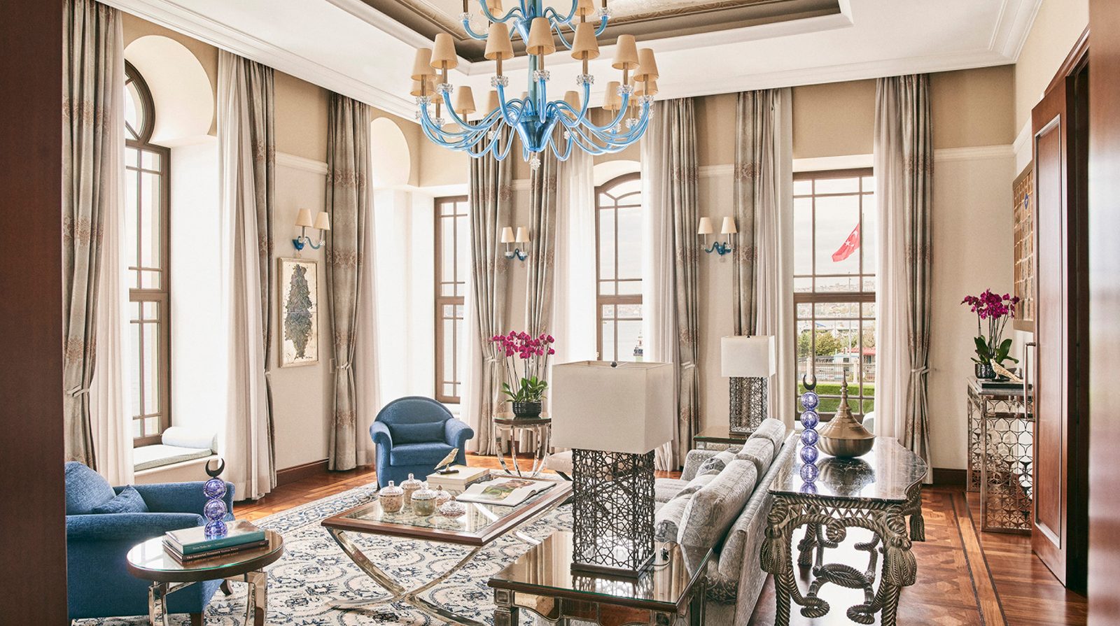 Four Seasons Hotel Istanbul at the Bosphorus interior