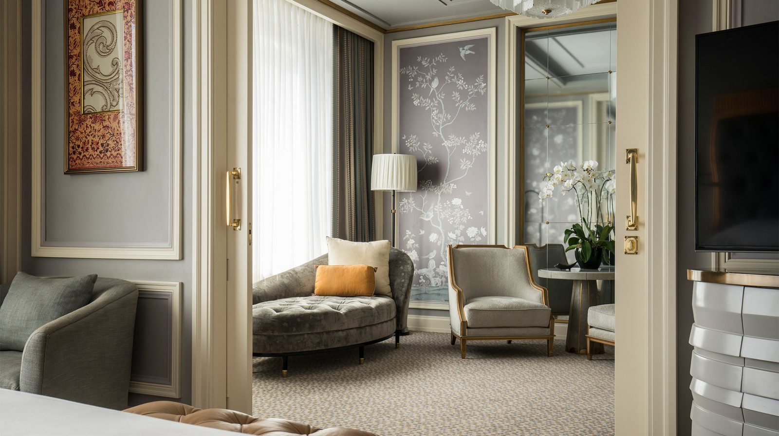 Four Seasons Hotel Jakarta interior