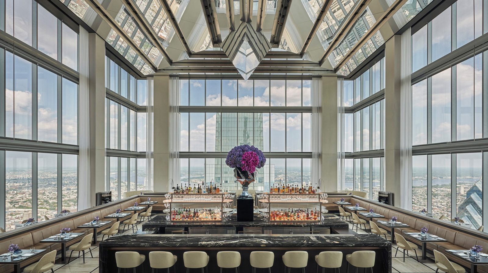 Four Seasons Hotel Philadelphia at Comcast Center interior