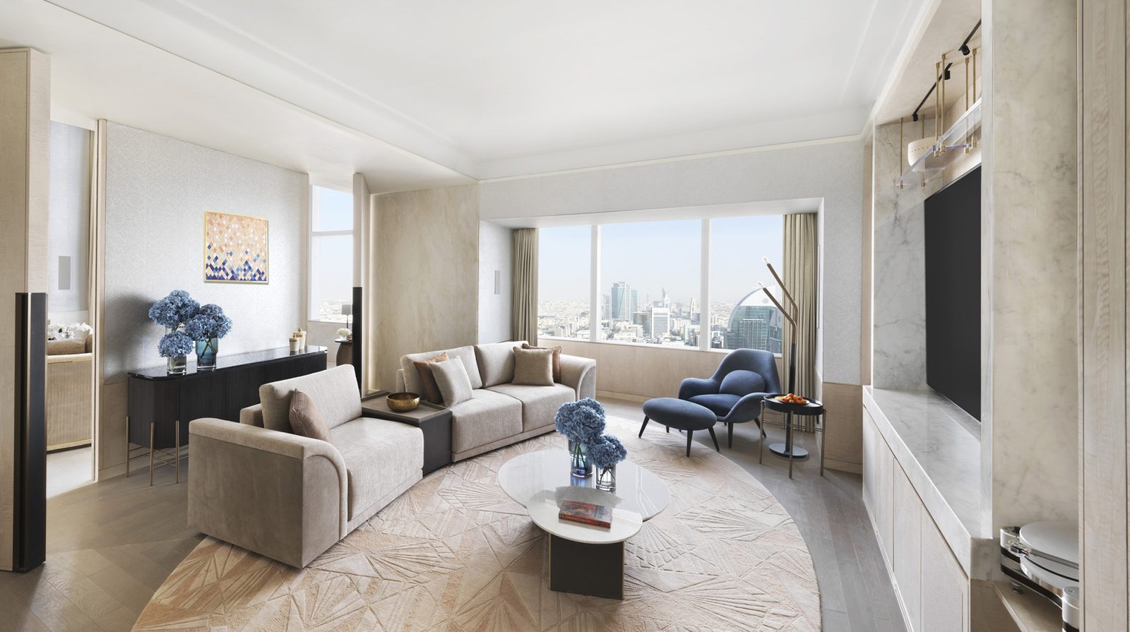 Four Seasons Hotel Riyadh at Kingdom Centre interior
