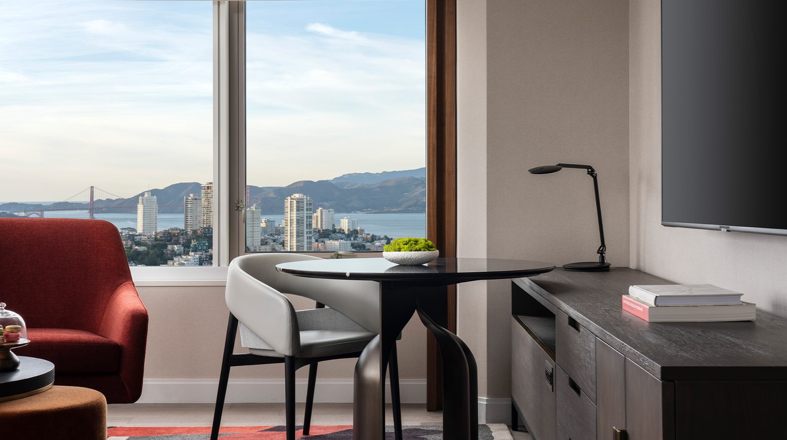 Four Seasons Hotel San Francisco at Embarcadero interior