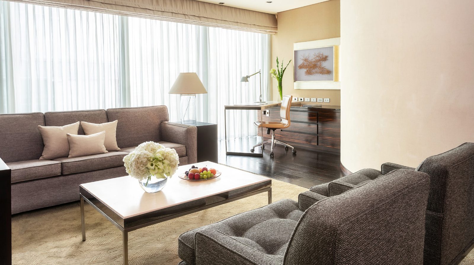 Four Seasons Hotel Tokyo at Marunouchi interior